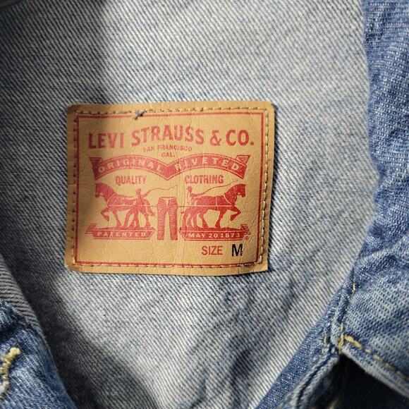 Levi Strauss Women's Jean Trucker Jacket Size M 21725-1283 - Picture 2 of 7